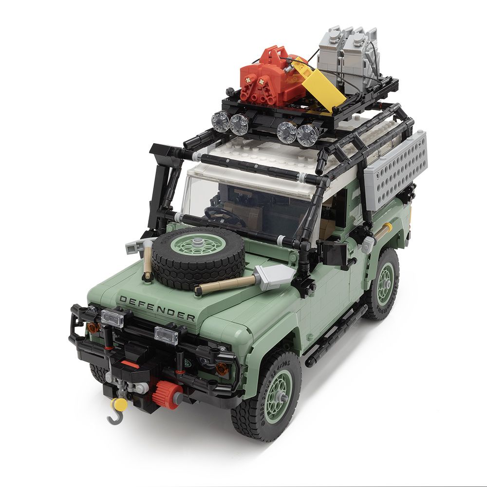 Конструктор LEGO® LAND ROVER CLASSIC DEFENDER 90 (38970)