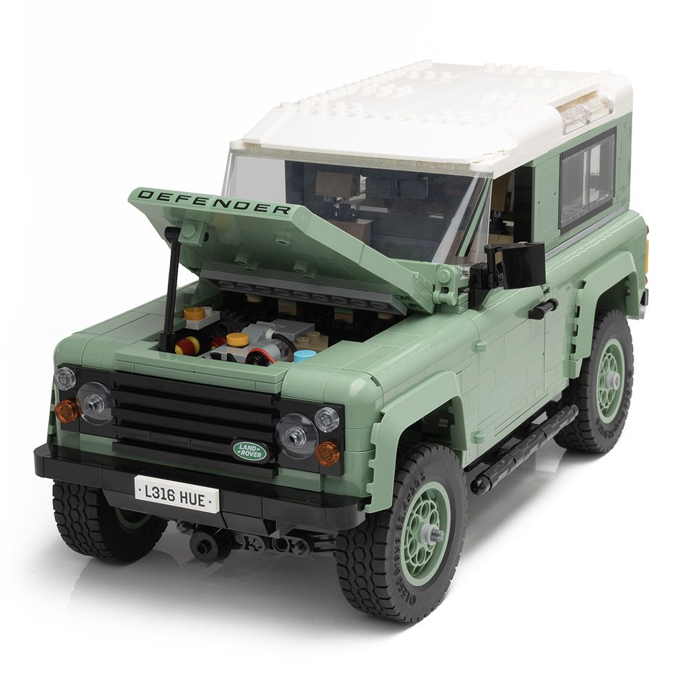 Конструктор LEGO® LAND ROVER CLASSIC DEFENDER 90 (38970)