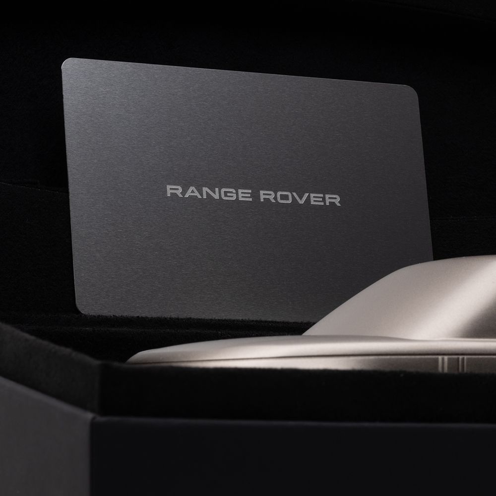 Модель скульптурна автомобіля Range Rover, алюміній, колір Batumi Gold (43856)