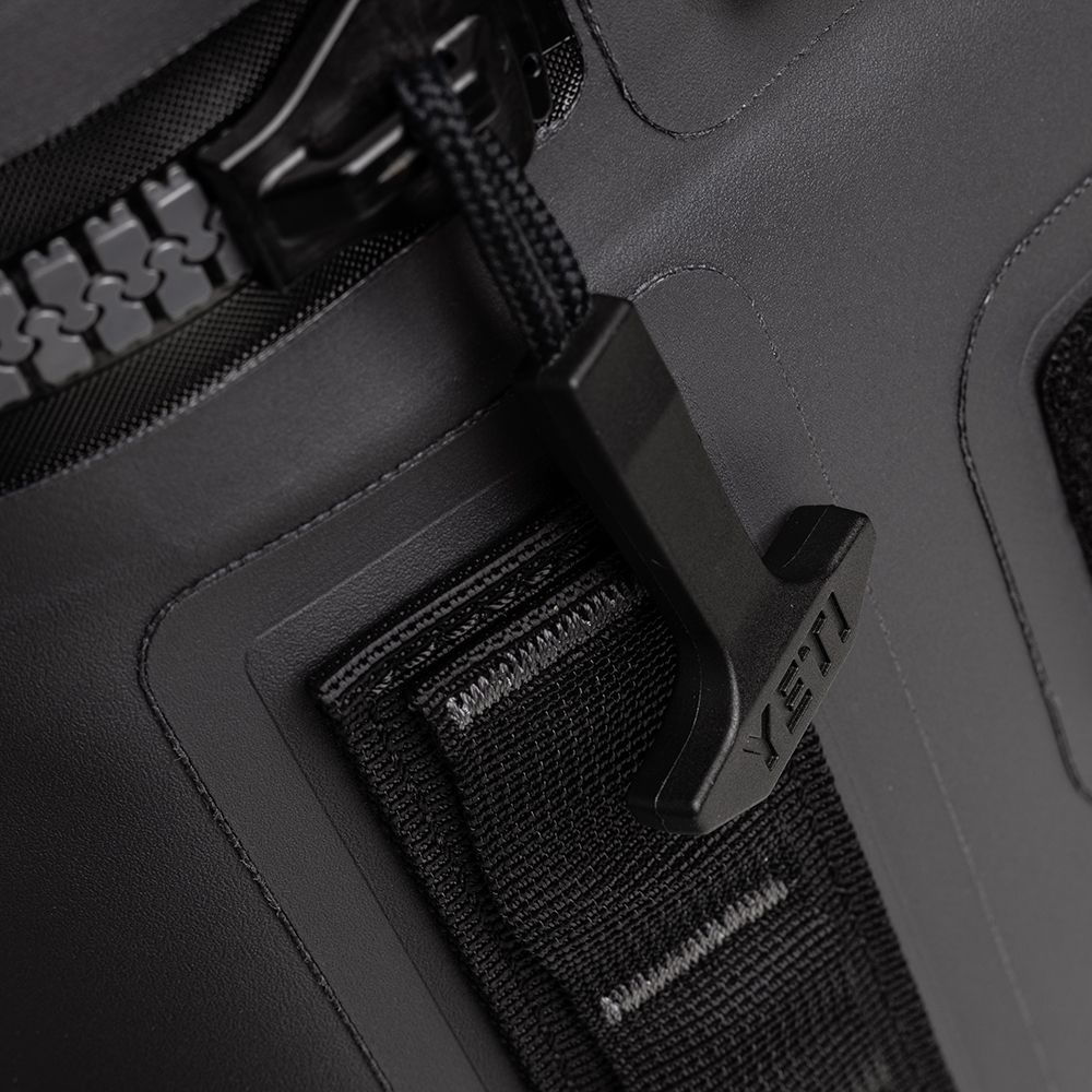 Сумка-охолоджувач Defender Yeti Hopper Flip 8 Soft Cooler, сіра (42419)