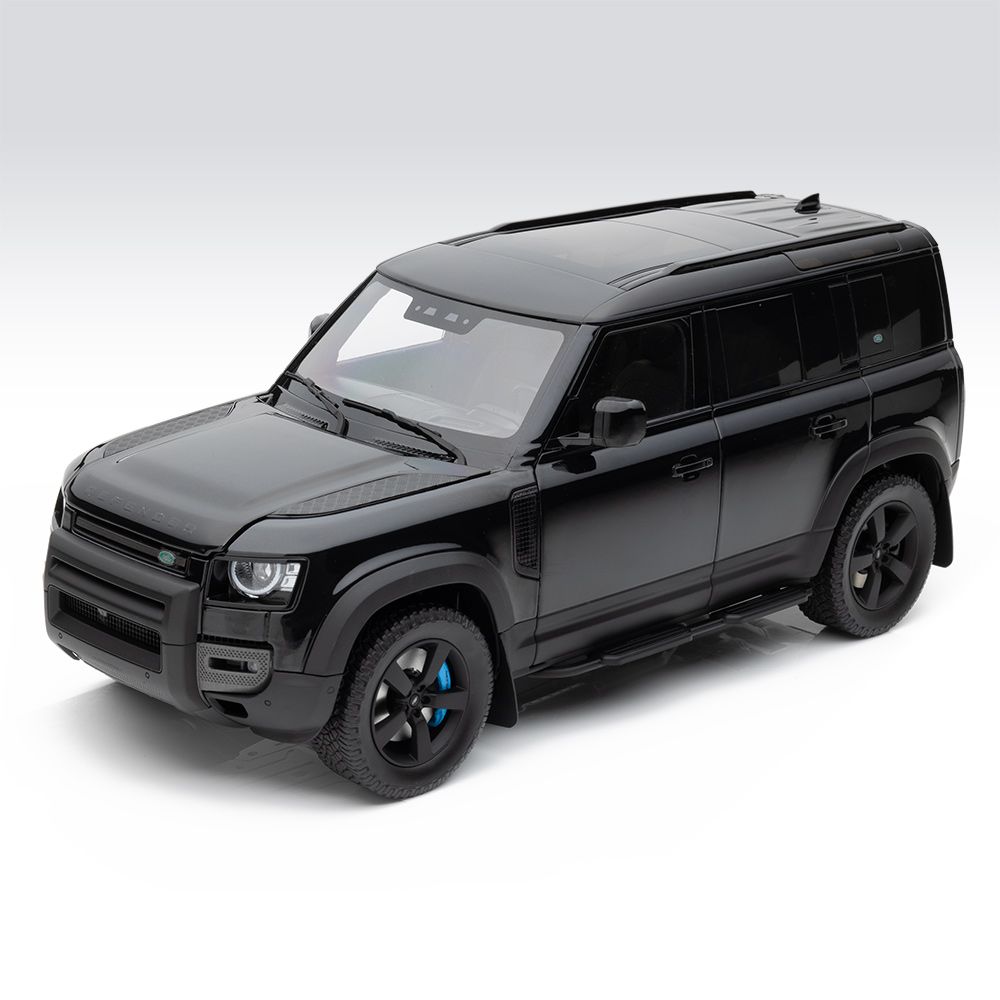 Модель автомобіля Land Rover Defender 110 V8, масштаб 1:18, колір Santorini Black (38980)