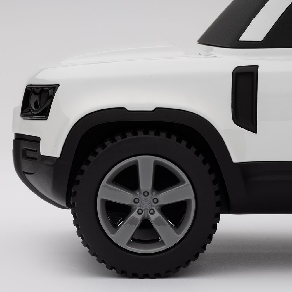 Модель автомобіля Defender Icon model 02, колір White/Black (43840)