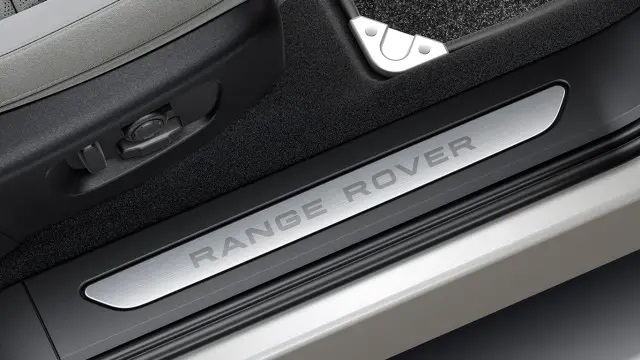 Накладки на передні пороги декоративні хромовані Range Rover Evoque L551 (35619)